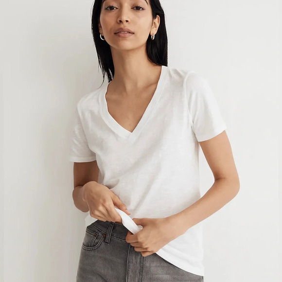 Madewell Tops - Madewell White Whisper Cotton V-Neck Tee Shirt Top Size XXS
